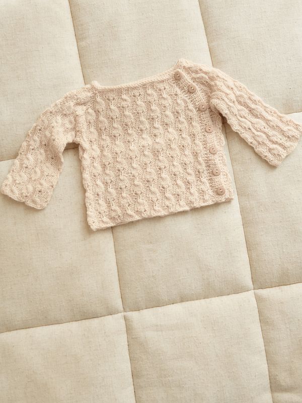 2413-2 Lilja cardigan, diper pants, tights & bonnet baby