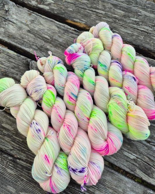 Hovedbilde Tynn Merino, Neonspett